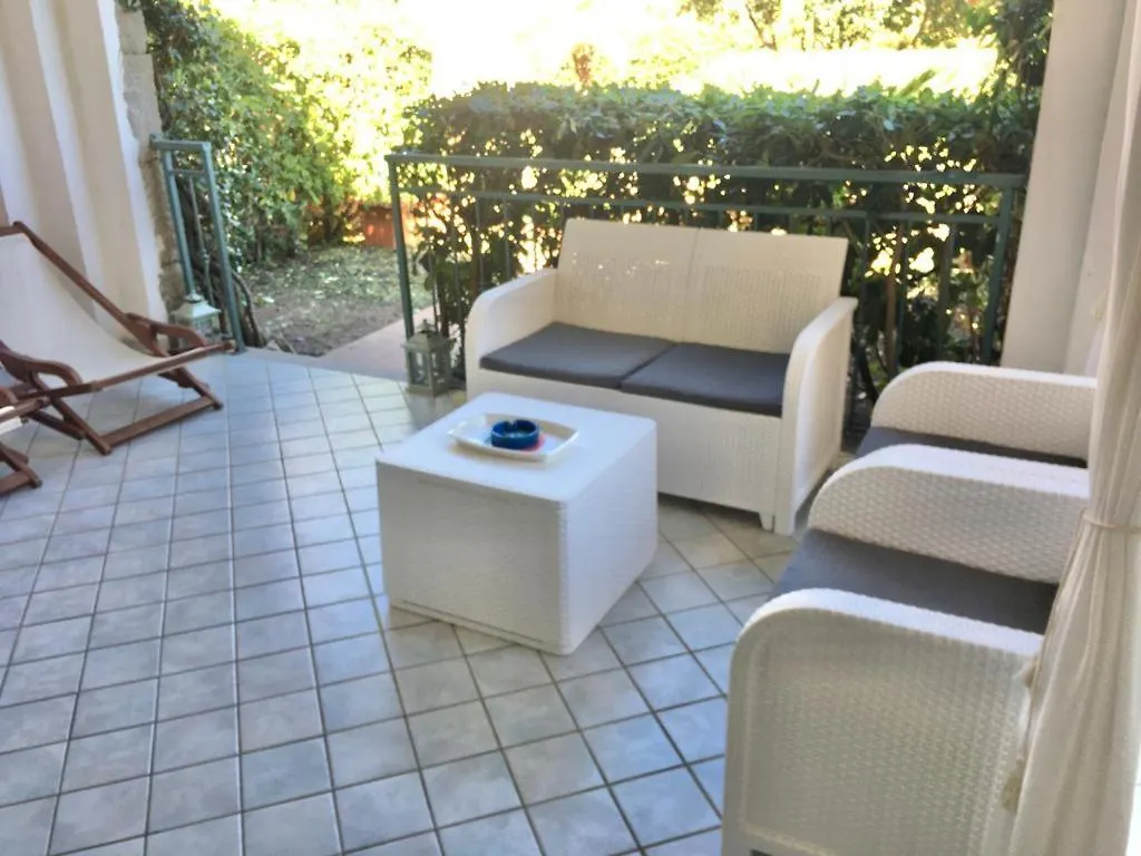Daire Casa Fiore San Teodoro