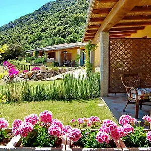 Li Teggi Turismo Rurale Couette-café